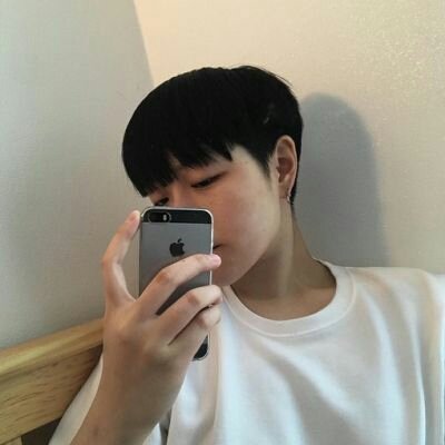 手机控男头，我的手机为你开.