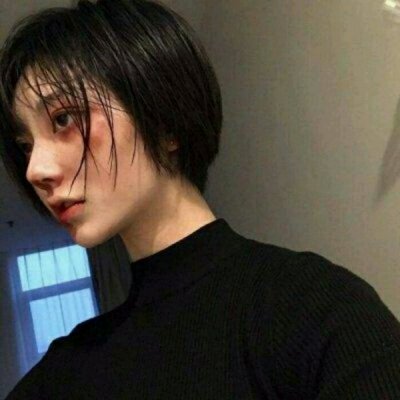  软萌可爱的女生萌娃正在和你招手！！！