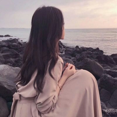秋季小清新女生头像--你比落叶美