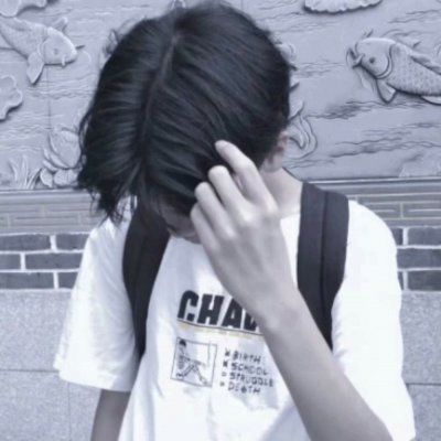 帅气到犯规的男生个性头像