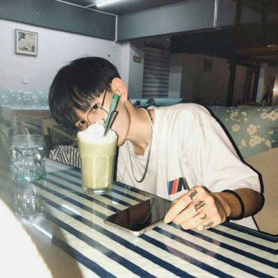 00后韩系帅气男生头像 专一到让你惊讶