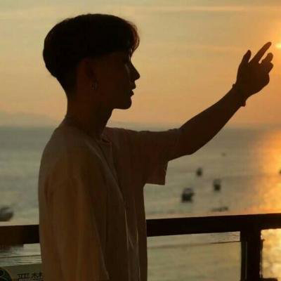 唯美意境情侣背影头像 爱你的心始终不改变