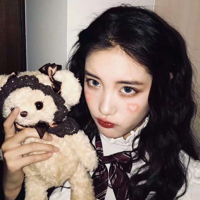 高冷闺蜜有点拽的女生头像 想通了心痛