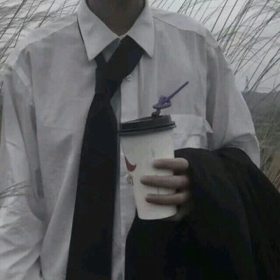 青春就是奋斗的励志男生头像 男人流血不流泪