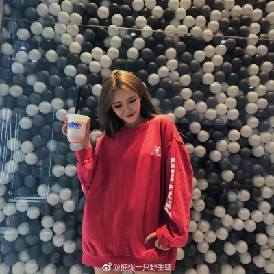抖音人气网红励志美女头像