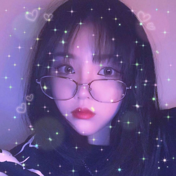 渐变紫色系清新可爱女生的头像