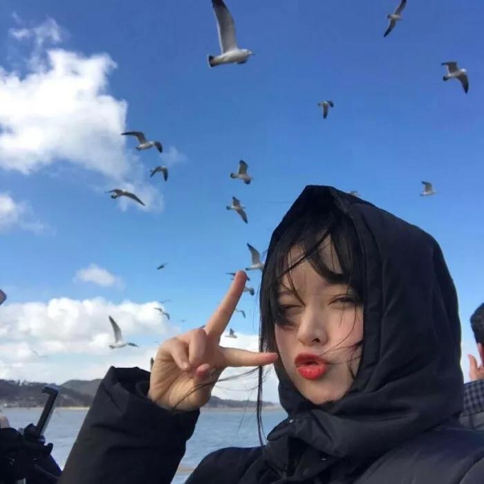 蓝色系qq女生头像清新诗意 - 【可爱点】