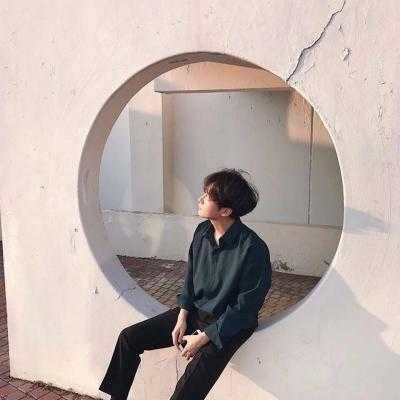 个性独特帅气男生头像追逐自己想要的
