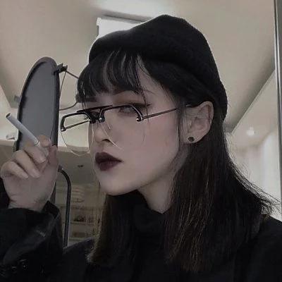 高冷霸气超酷闺蜜头像-可爱点