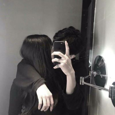 2019情侣头像甜蜜拥抱亲吻 你就是我心中的唯一